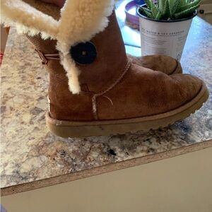 UGG Brown Ankle Boots with Cream Fur